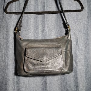 Fossil women's pebbled grain leather shoulder black purse retro guc.